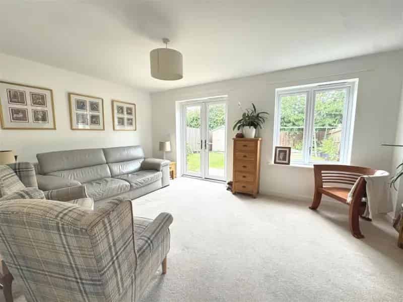3 Bed Semi Detached House For Sale Aston Clinton