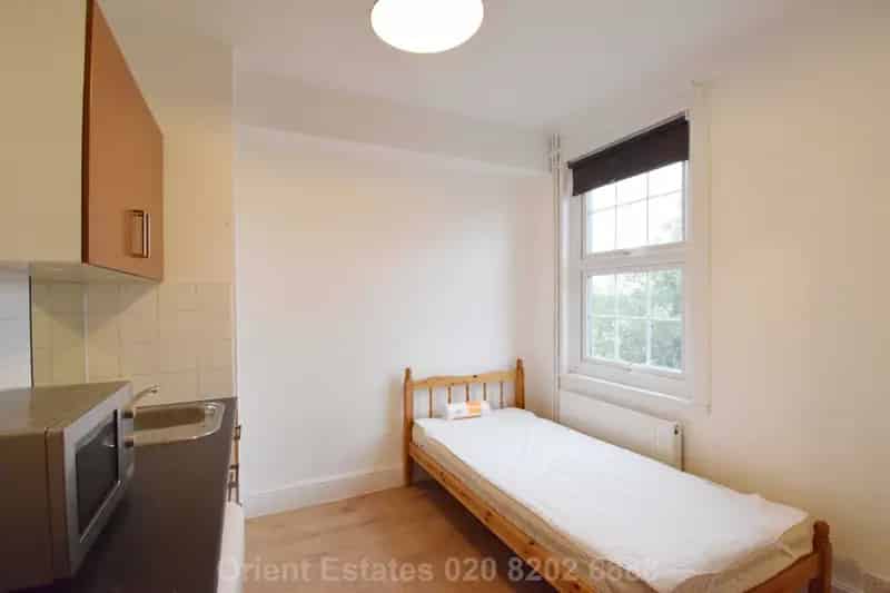 0 Bedroom Studio Flat to Rent in Hendon