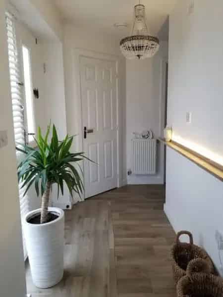 2 Bed Semi-Detached Bungalow Near Transport Links and Schools