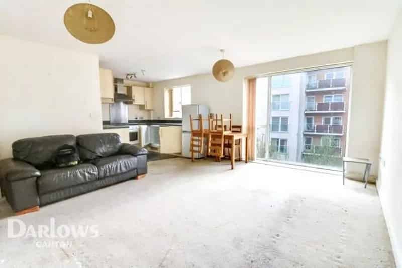 2 Bedroom Apartment for Sale in Cardiff Bay