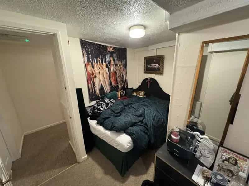8 Bedroom Flat to Rent