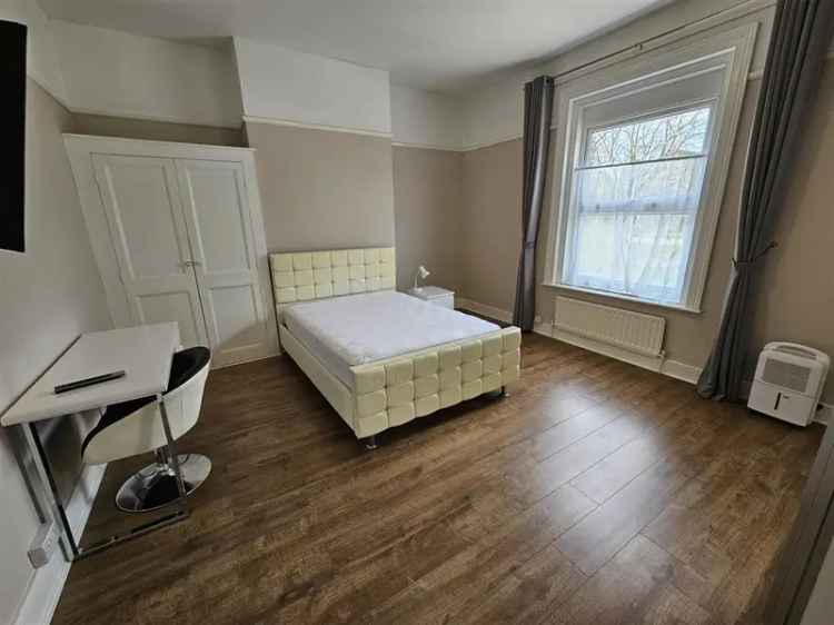 3 Bed HMO 2 Bed Flat Investment Property Southampton