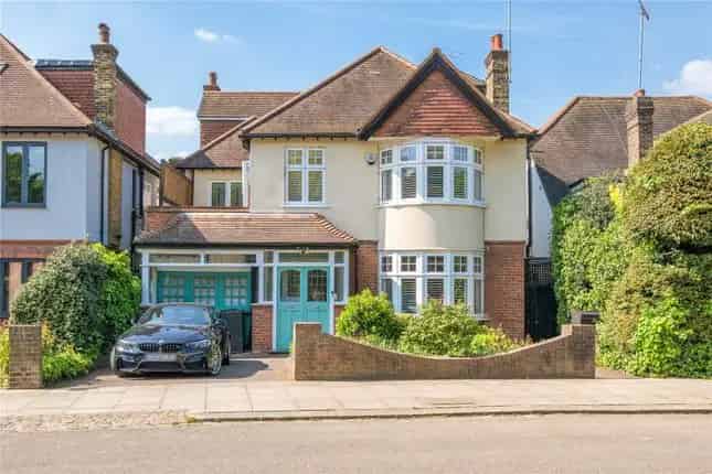 Six Bedroom Arts & Crafts House for Sale London N6