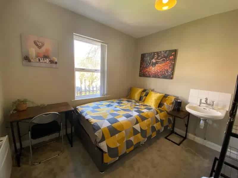 Modern Furnished Double Room in Belfast University Quarter - Bills Included