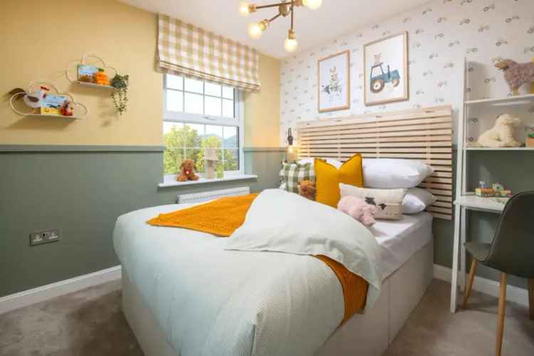 4 Bed Detached House for Sale Garage Parking Ensuite