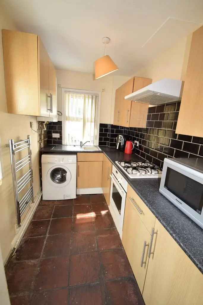 3 bedroom house share to rent