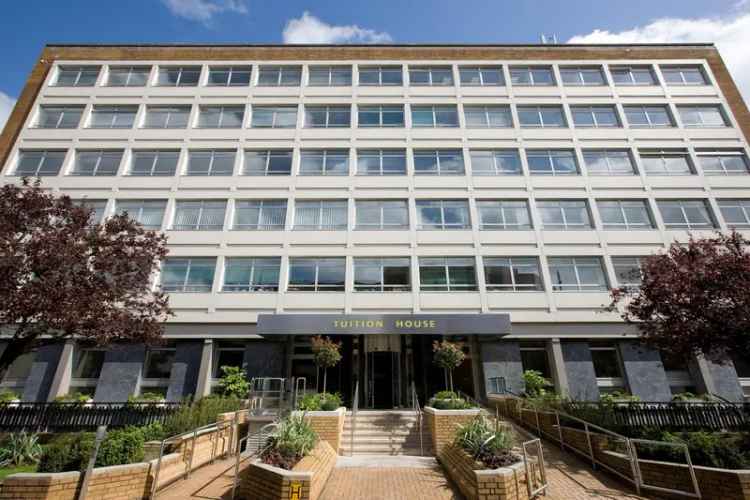 Wimbledon Town Centre Offices: Modern Workspace with Parking