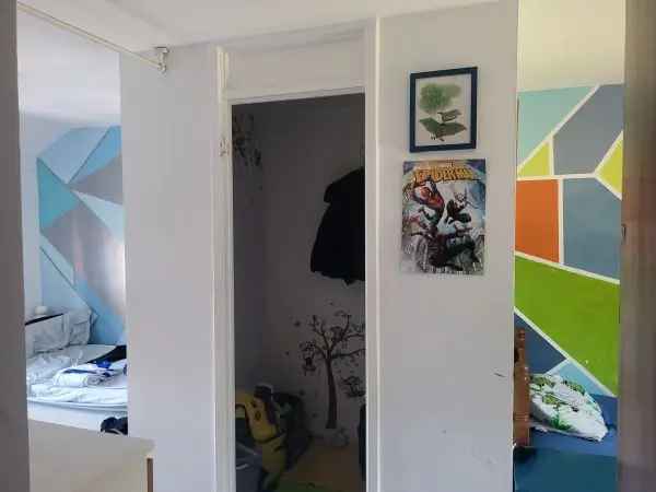 Flat For Rent in Crawley, England