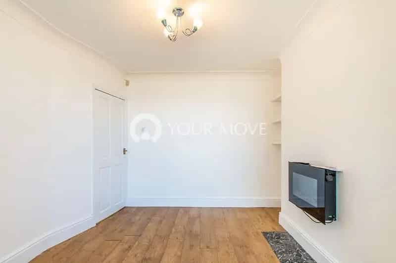 3 bedroom Semi Detached House to rent, Leeds, West Yorkshire, LS11
