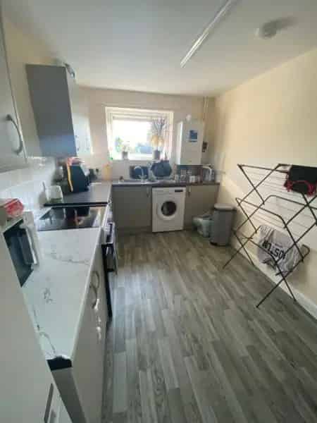 2-Bedroom Flat Near Schools and Parks Brand New