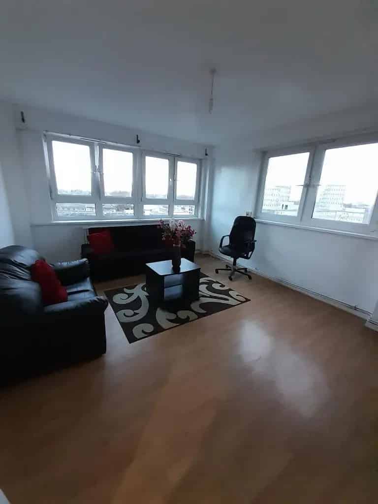 2 Bedroom Flat to Rent Near Bethnal Green Tube Station