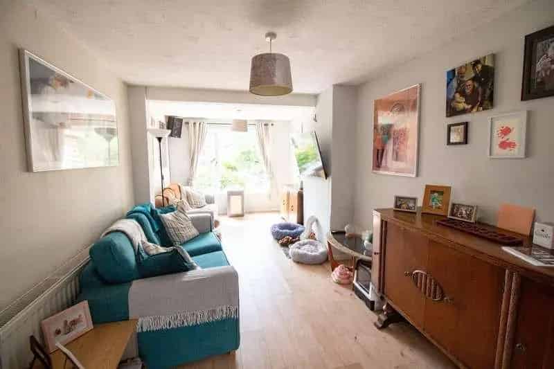 3 Bed Semi-Detached House For Sale