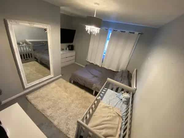 2 Bed Terraced House with Driveway - New Bathroom & Flooring