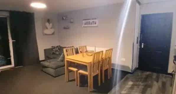 2 Bed First Floor Flat Lane End HP14 Parking Garden