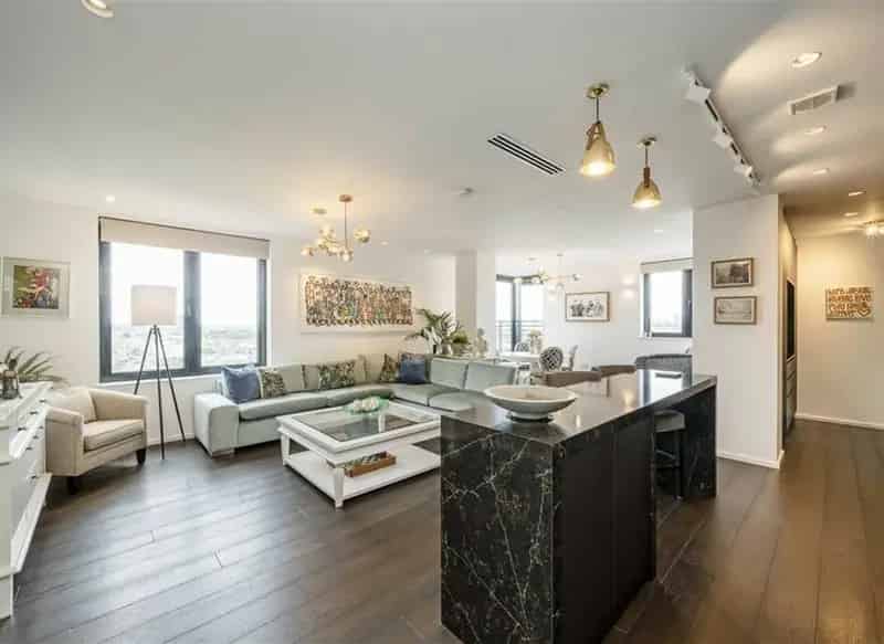 2-Bedroom 2-Bathroom Apartment with Parking and Porter