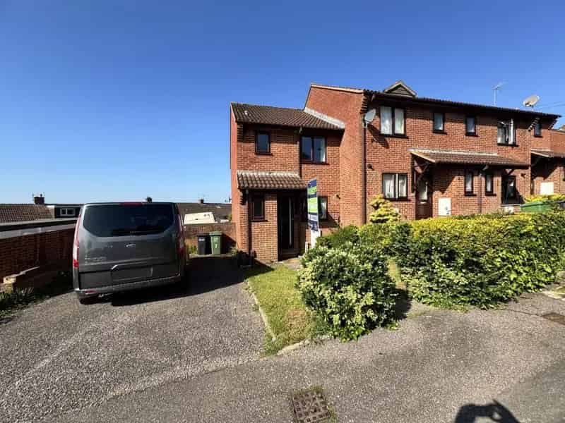 2 Bedroom End of Terrace House for Sale
