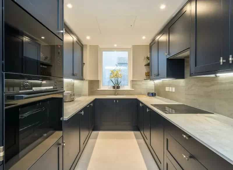 3 Bedroom Lateral Apartment Green Park Grade II Listed Building