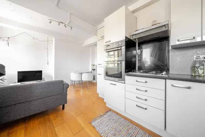 Flat For Rent , Setchell Road, London, England