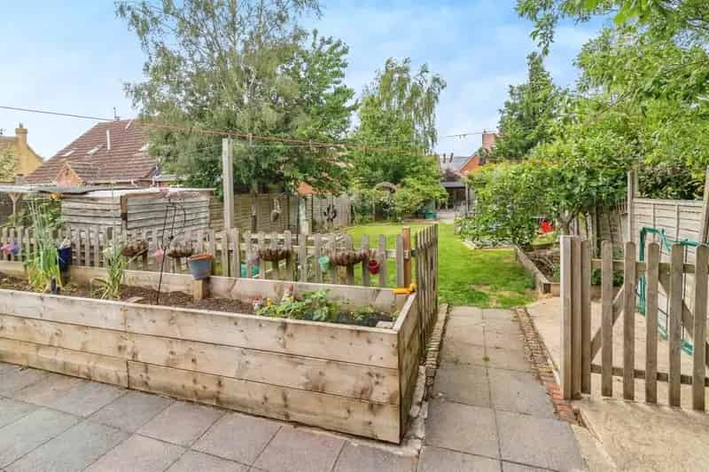 Four Bedroom Detached House in Silsoe