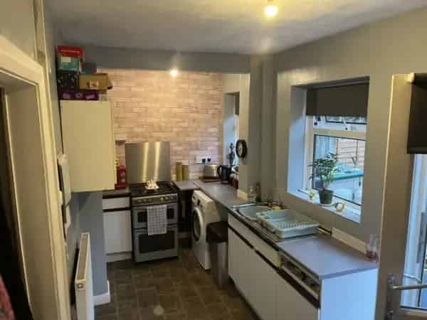 Large 2 Bed Terraced House with Driveway and Garden