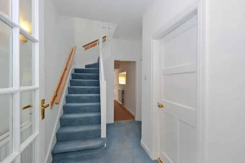 Spacious 2-Bedroom Granite House in Aberdeen