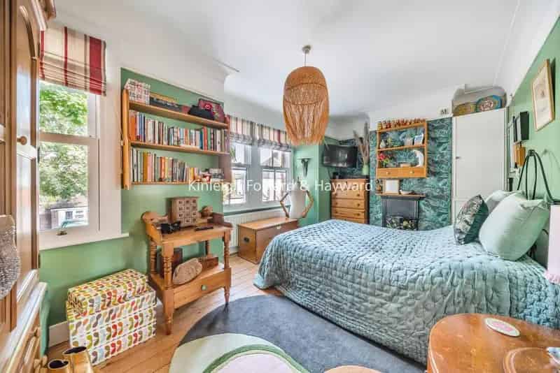 3 Bedroom Victorian House Bromley North Near Outstanding Schools