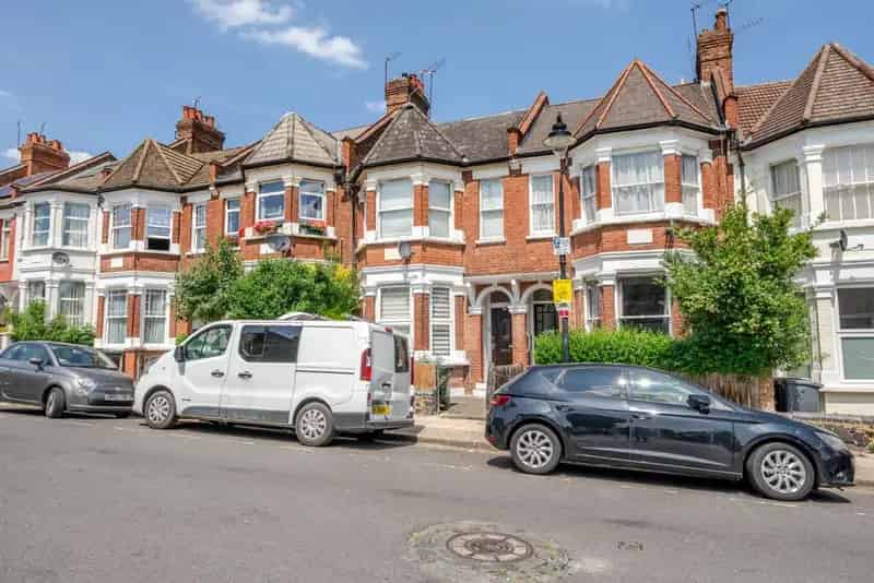 Flat For Sale , London, England