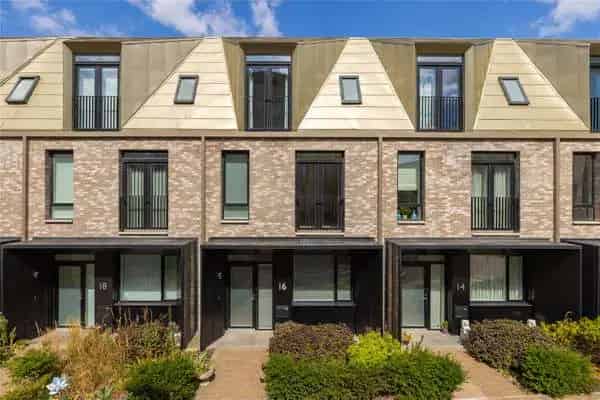 4 Bed Townhouse 2224 sq ft Cambridge