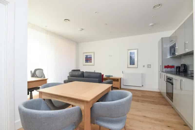 1 Bedroom Flat To Rent Available September 27 2025