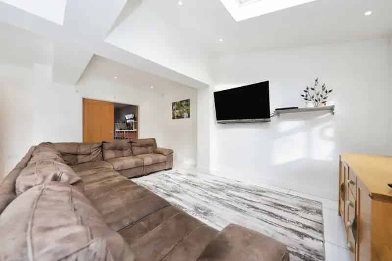 Four Bedroom Detached Family Home Hagley Village