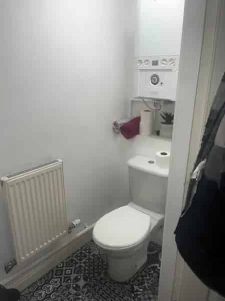 2 Bed House Quiet Cul De Sac Off Road Parking Large Garden