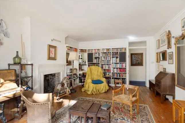 Kensington Apartment for Sale: Entire Floorplate, Garden Access, 15 Vaults