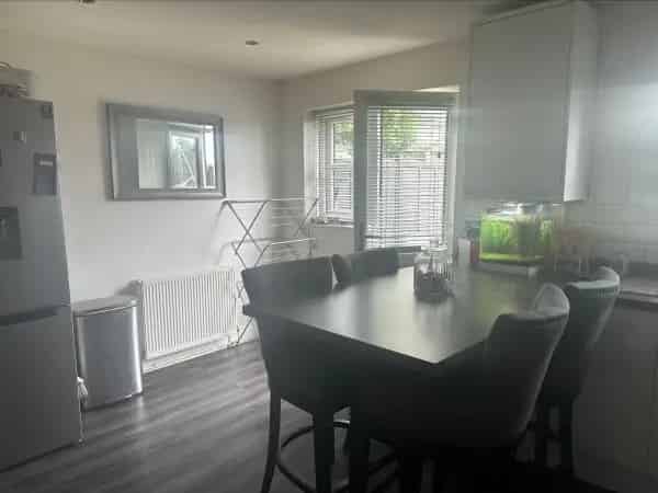 4 Bed House Near HS2 Station - Potential 5 Bedroom