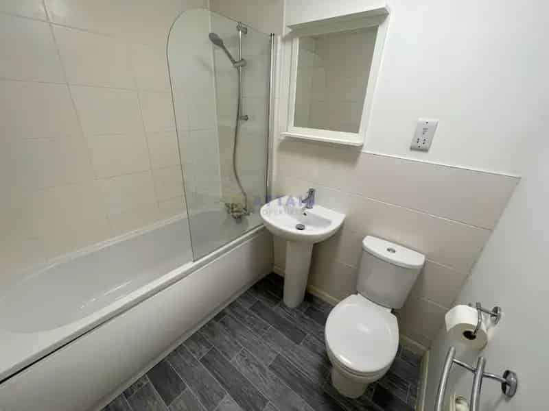 4 Bedroom Terreced House to Rent