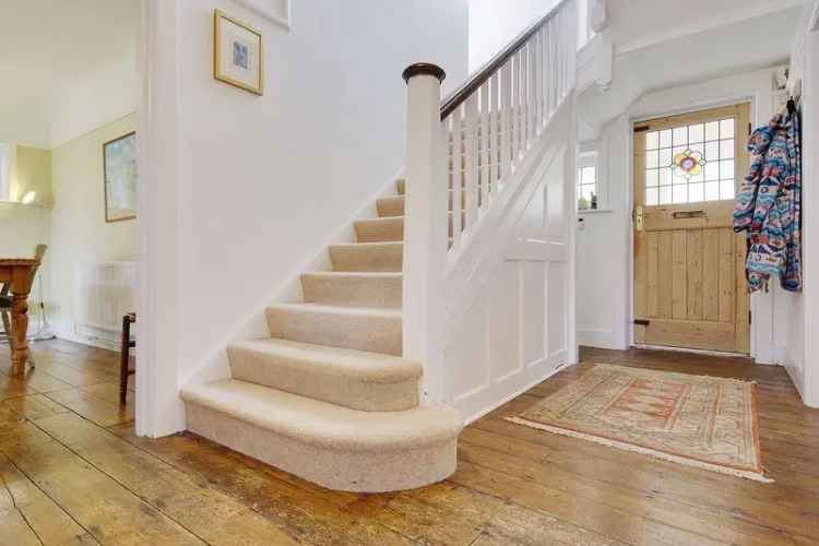 4 Bedroom Detached House for Sale Near Beach