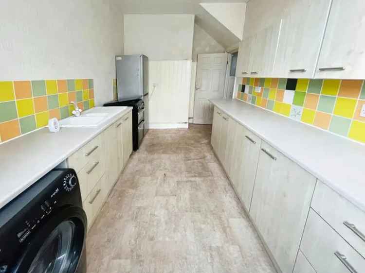 1 Bedroom Flat for Sale Grimsby DN32 Refurbishment Opportunity