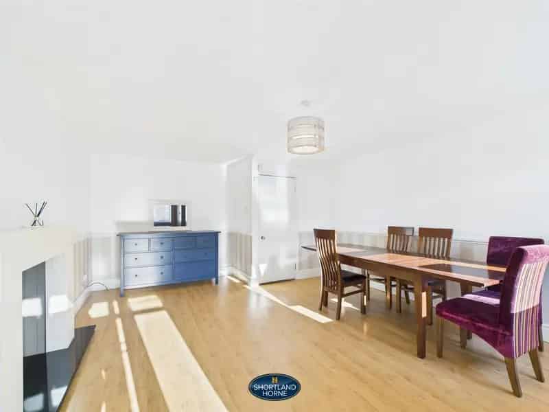 2 Bedroom End of Terrace House to Rent Chapelfield
