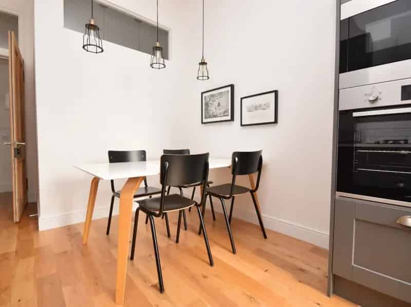 2 Bedroom Flat House to Rent in Marchmont