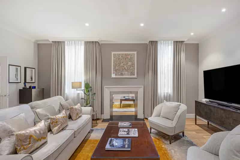 One Bedroom Garden Terrace Apartment Kensington Hyde Park