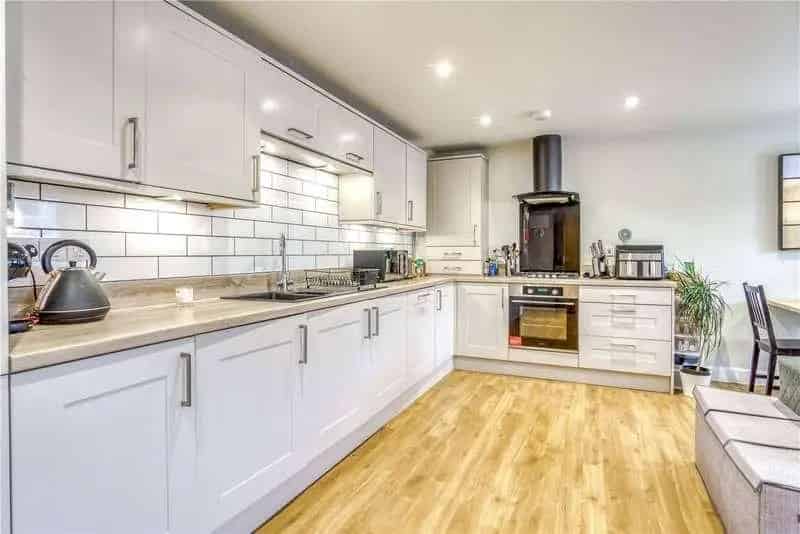 2 Bed Flat for Sale in Penn Hill near Branksome Station