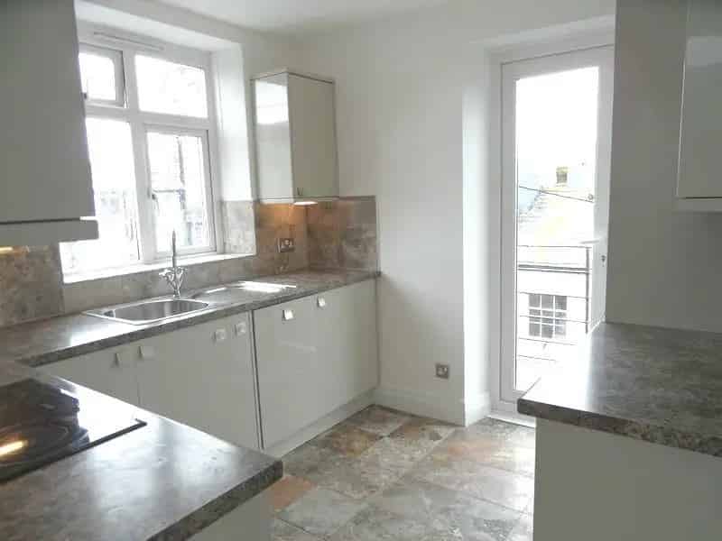 2 Bedroom Apartment Brighton Spacious Reception Modern Bathroom