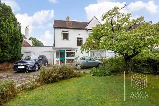 Property for sale in Court Lane, Dulwich, London SE21
