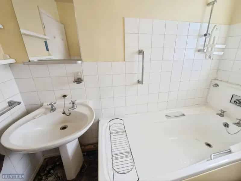 3 Bed House for Sale via Auction - Investment Opportunity