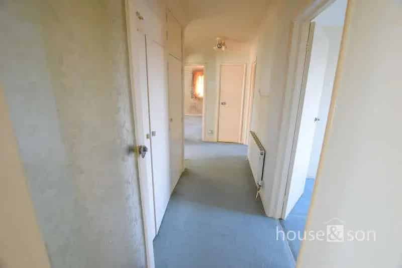 3 Bed Flat for Sale Near Westbourne Beach