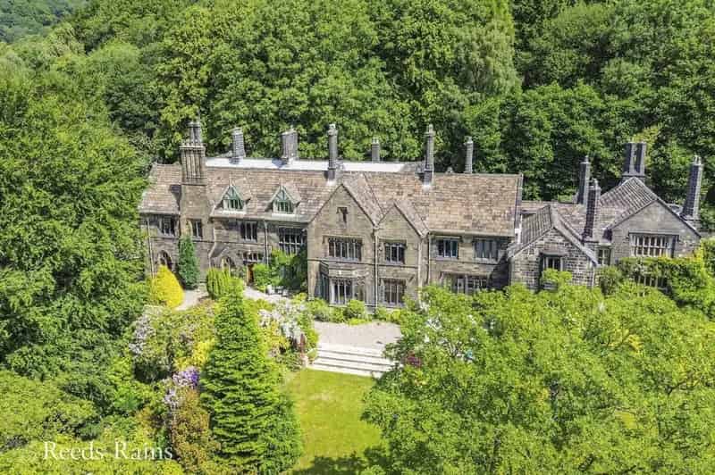 4 Bedroom House for Sale Todmorden OL14