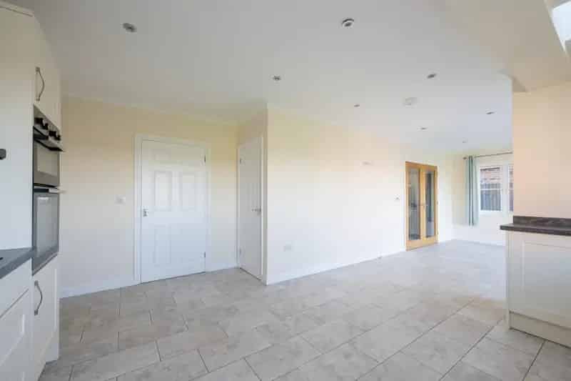 3 Bedroom Detached Chalet Bungalow Boughton