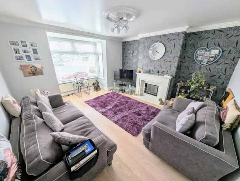 4 Bedroom Terraced House to Rent