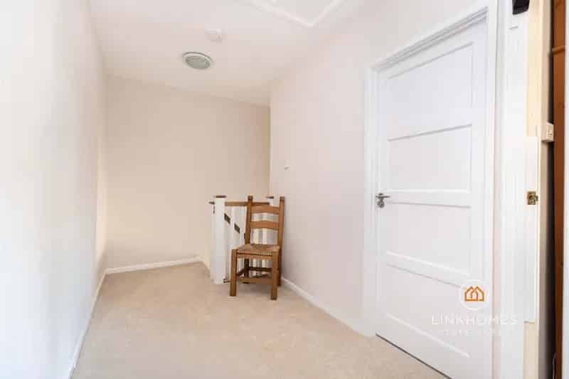 3 Bed Semi-Detached House for Sale in Oakdale BH15