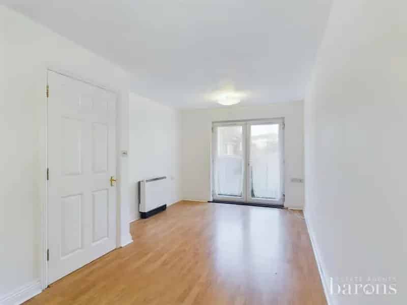 2 Bedroom Flat for Sale in Old Basing