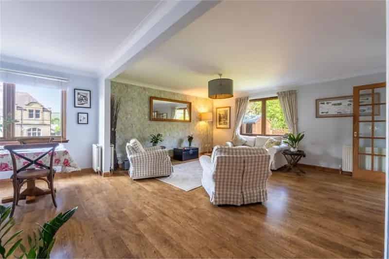 4 Bed Detached House Innerleithen Family Home